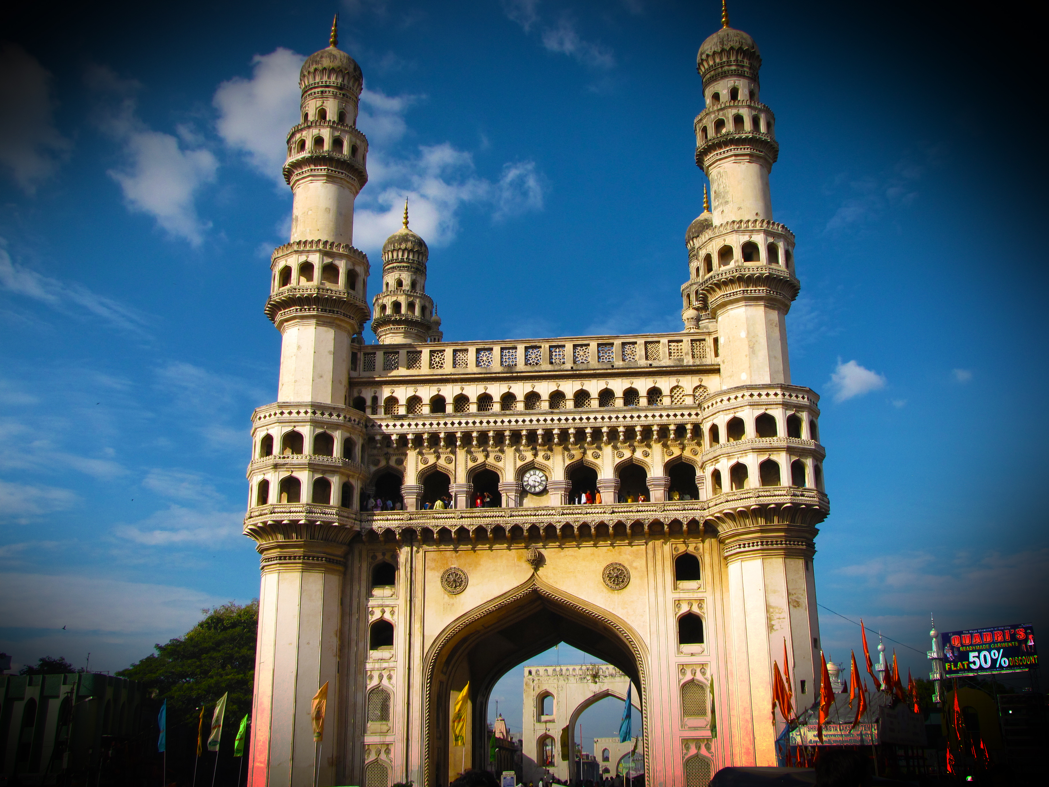 Ultimate Travel Guide for Best Things do in Hyderabad