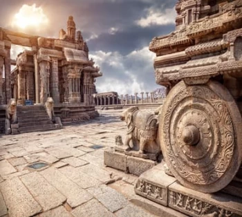 Wonders of South India with Pondicherry and Hyderabad